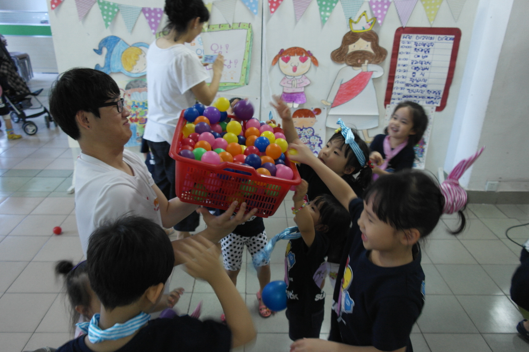 2013 유치부 여름성경학교(6 (13).JPG